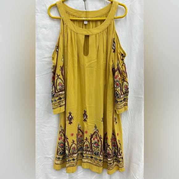 Cato Dresses & Skirts - Cato cold shoulder embroidered detail dress 18/20w